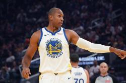 关于窗口期NBA季后赛传出新动向，金州勇士状态回暖，管理层表态——媒体盛赞，轮换策略成焦点的信息-开云体育彩票