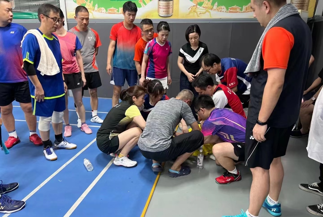 关于燕赵鲸鲨队鏖战江畔黑豹队，羽毛球大奖赛惊险晋级，核心复出即建功。观赏性拉满的信息-开云综合入口