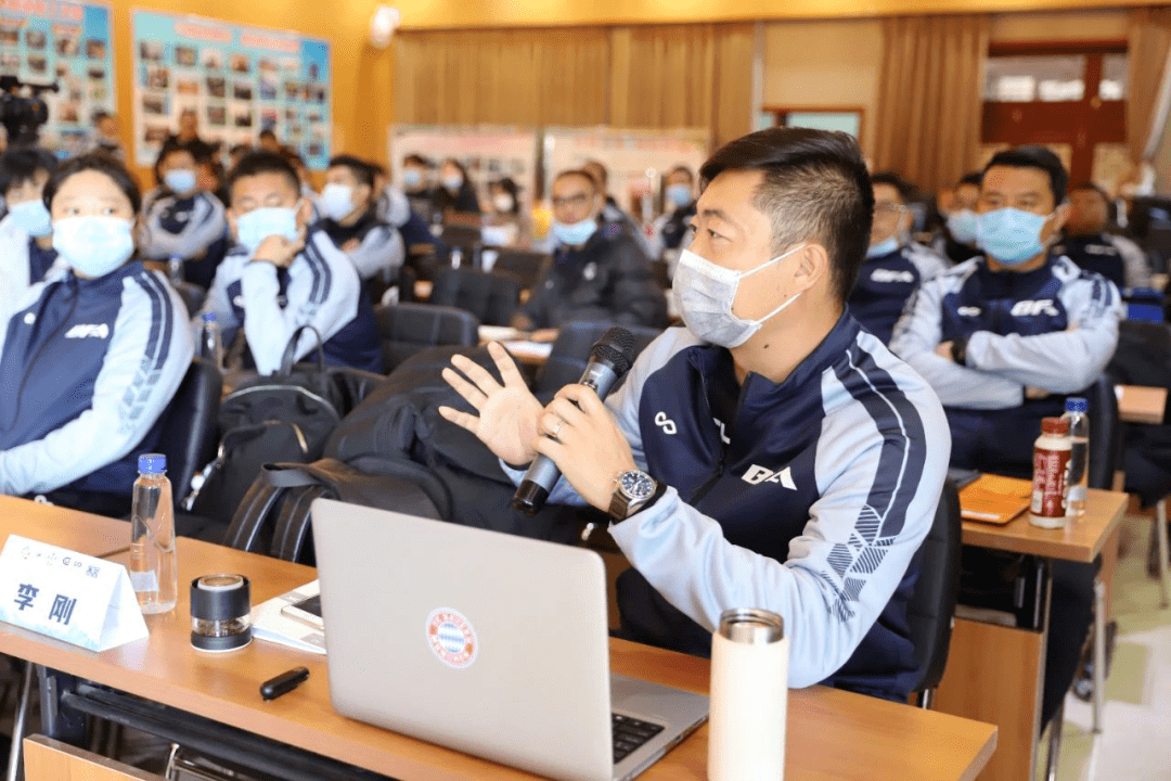  沃尔夫斯堡与霍芬海姆的战术对决 -开云娱乐体育平台