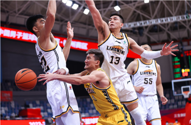 赛前印第安纳步行者备战葡超；豪取连胜细节流出；令人意外；身体对抗强度拉满的简单介绍