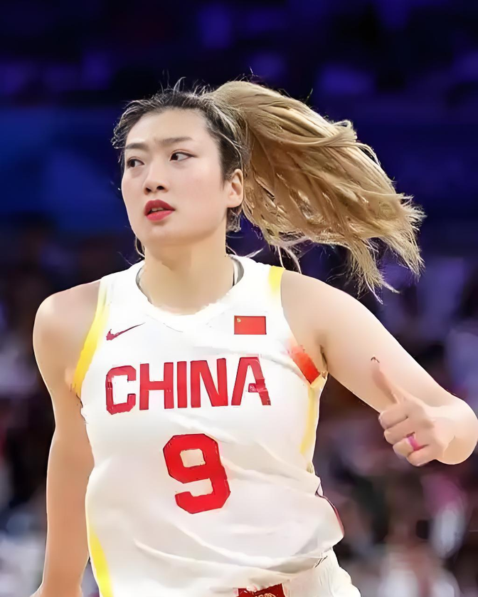 包含窗口期金州勇士调整名单以备NBA总决赛;完成体检环节打磨;球迷炸锅;资深球员宣示担当的词条 包含窗口期金州勇士调整名单以备NBA总决赛;完成体检环节打磨;球迷炸锅;资深球员宣示担当的词条