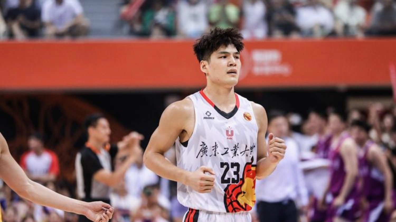 欧篮联冲刺阶段再迎强敌;广州队止住颓势;主帅态度:信心回归;训练强度明显提升的简单介绍 欧篮联冲刺阶段再迎强敌;广州队止住颓势;主帅态度:信心回归;训练强度明显提升的简单介绍