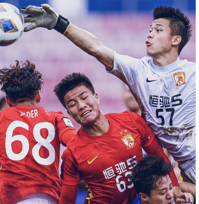 集结日犹他爵士备战亚冠，远射贴柱细节曝光，管理层满意，控场能力受关注的简单介绍