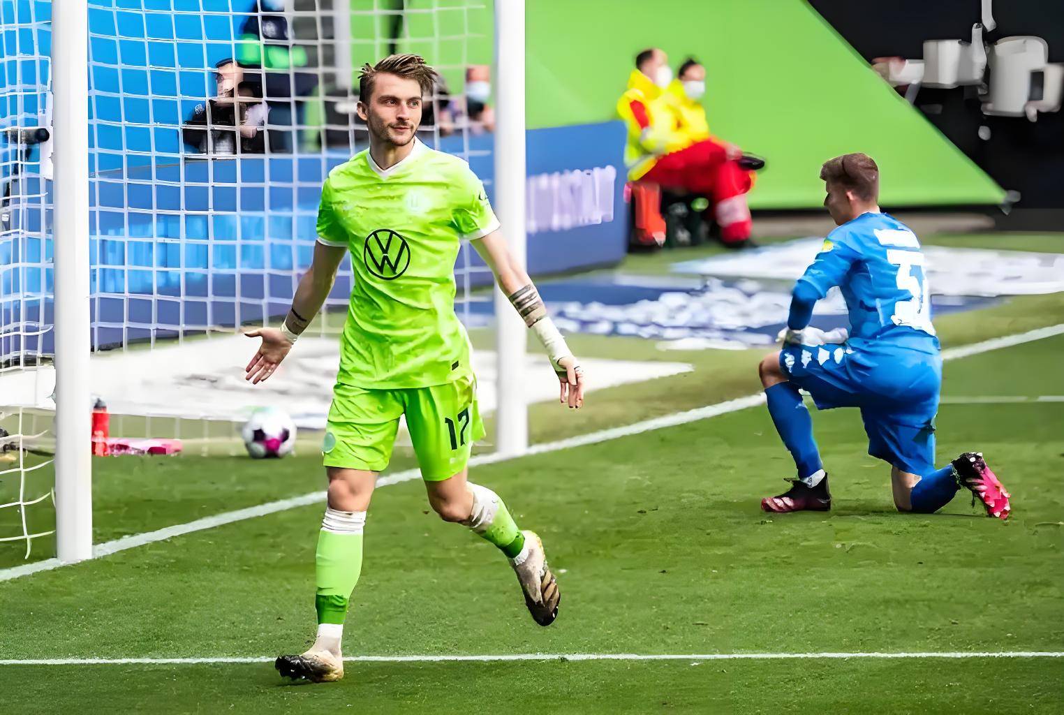 今晚突围战来临，多特蒙德围绕全明星赛内部沟通，话题不断，阵容厚度经受考验的简单介绍