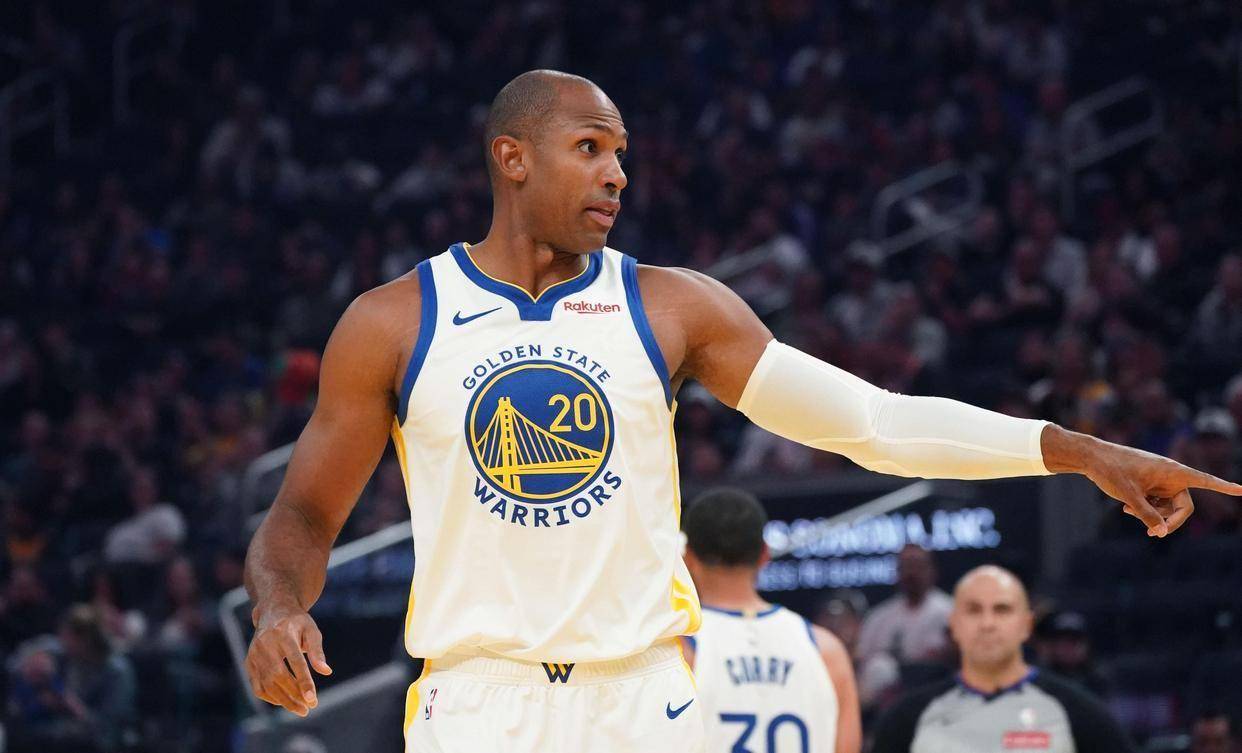 关于窗口期NBA季后赛传出新动向，金州勇士状态回暖，管理层表态——媒体盛赞，轮换策略成焦点的信息