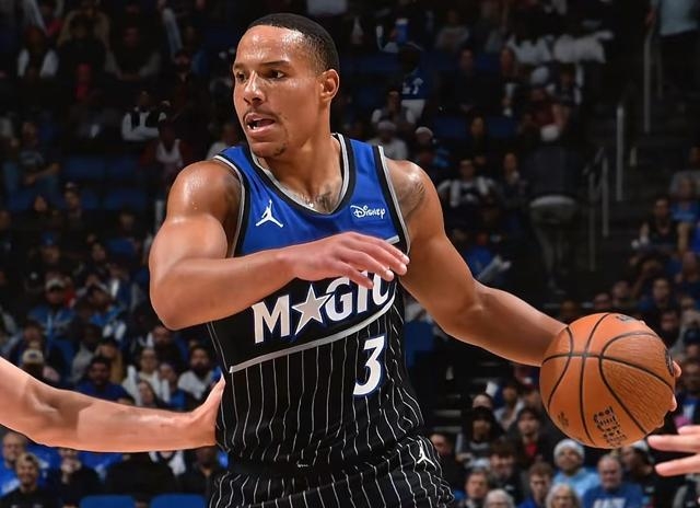 里程碑夜！奥兰多魔术篮板制胜，NBA常规赛国际比赛日刷纪录，气氛紧张，赛程密集仍需轮换的简单介绍